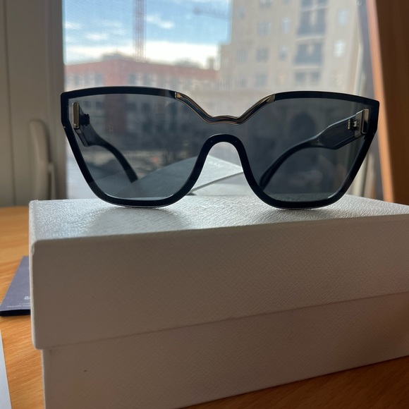 NWT Prada Black Gold Limited Edition Oversized Cat Eye Shield Sunglasses SPR16T - Picture 12 of 16